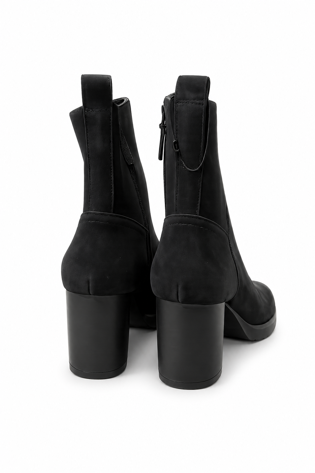 Johnston & Murphy Izzie Bootie (retail $198) NWT