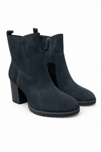 Johnston & Murphy Izzie Bootie (retail $198) NWT